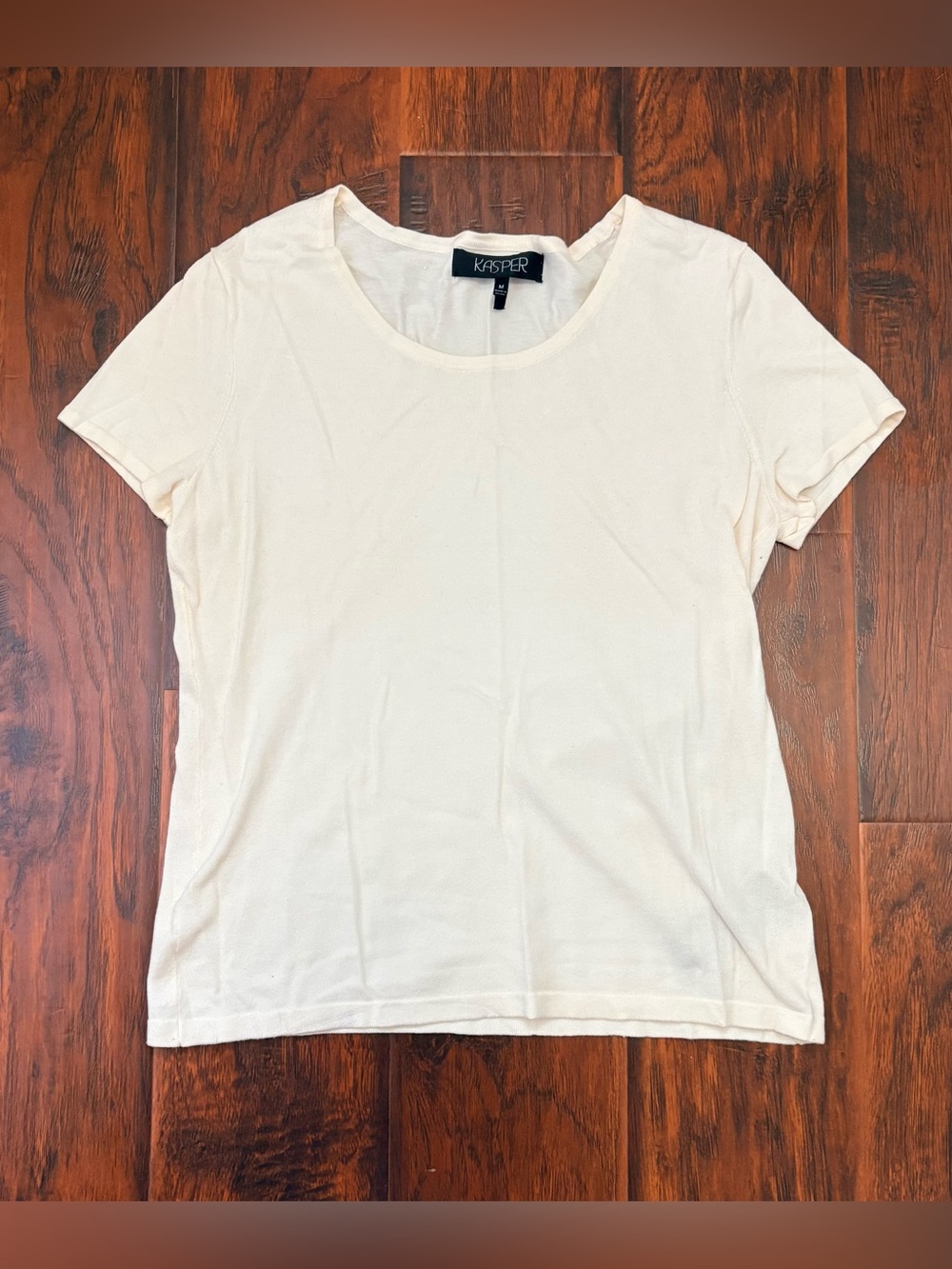 Kasper Size M Ivory Cream Short Sleeve Knit Top Sweater Workwear